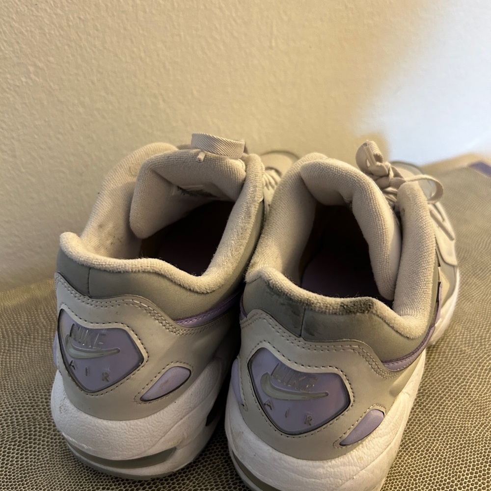 Nike Women's Sneakers Beige Silver - Picture 3 of 4